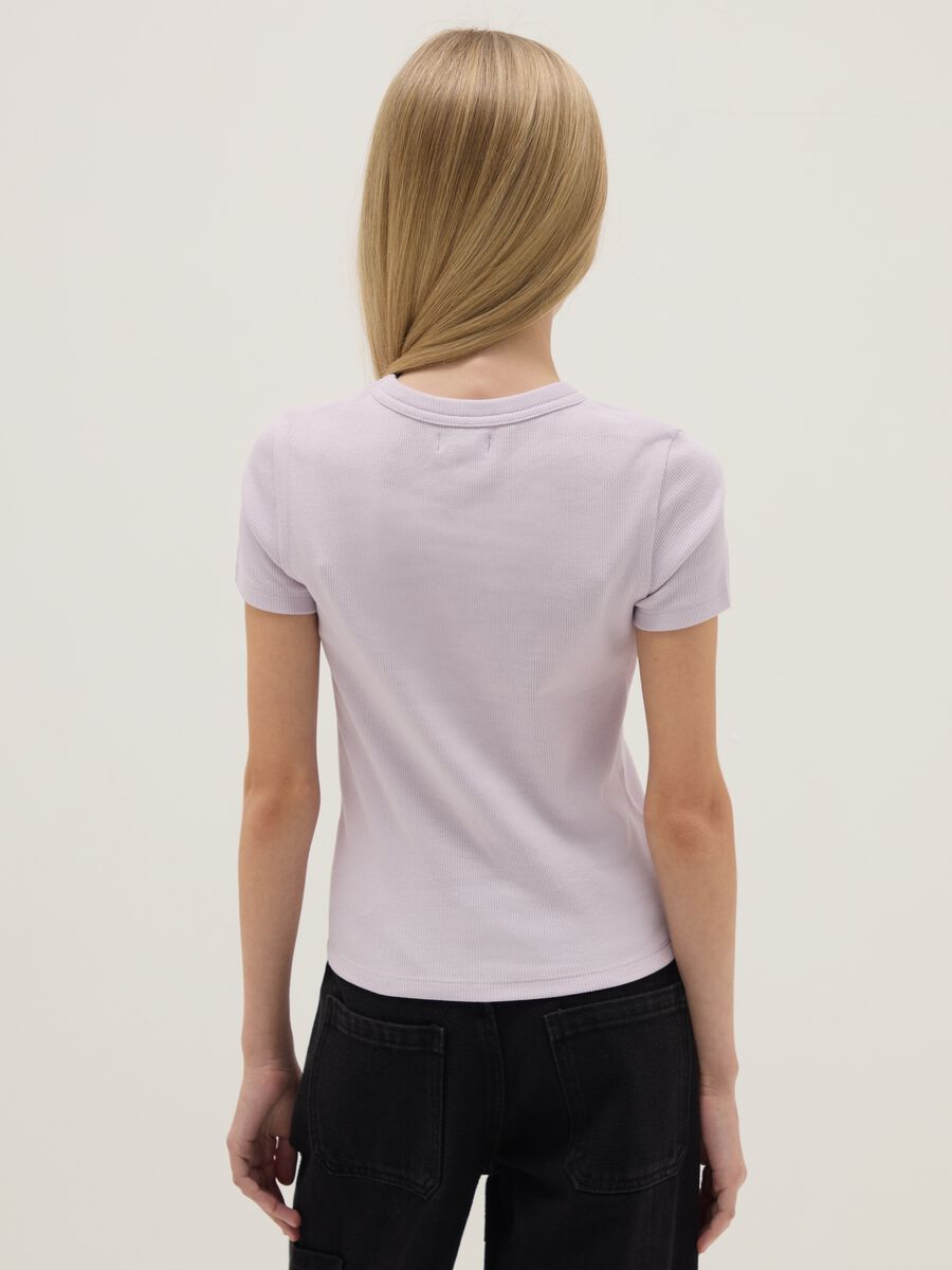 Violett tailliertes Stretch-Baumwoll-T-Shirt f&uuml;r M&auml;dchen_1