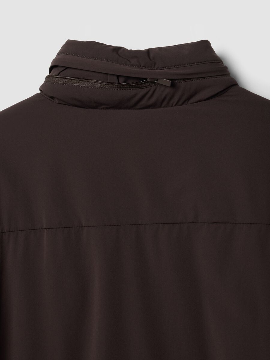 Braune, wattierte Jacke aus Stretchgewebe, Regular Fit_2