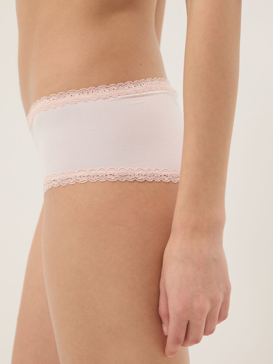 Pink stretch-fabric briefs with lace details, regular fit_3