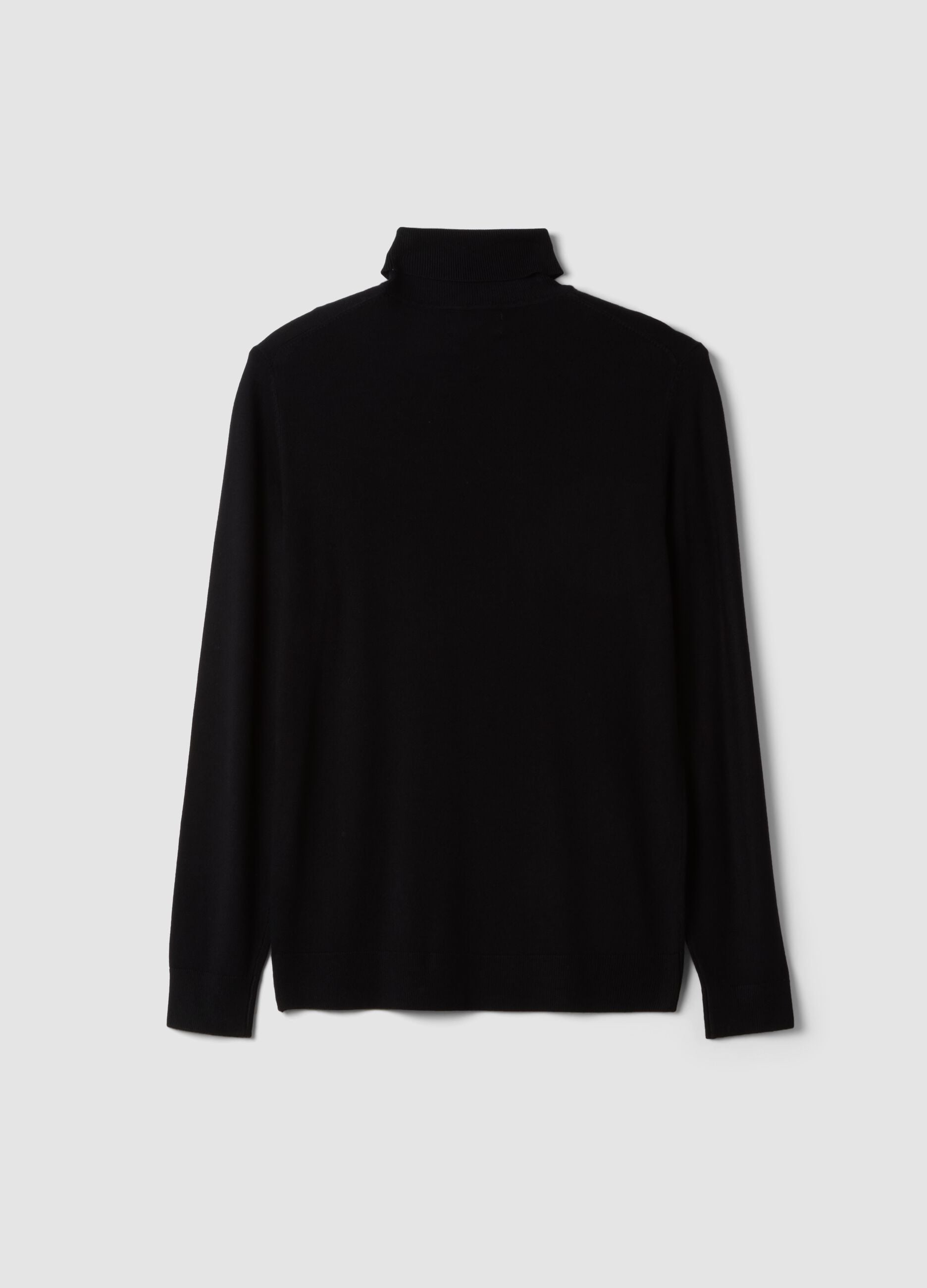 Maglia nera in misto viscosa a Dolcevita