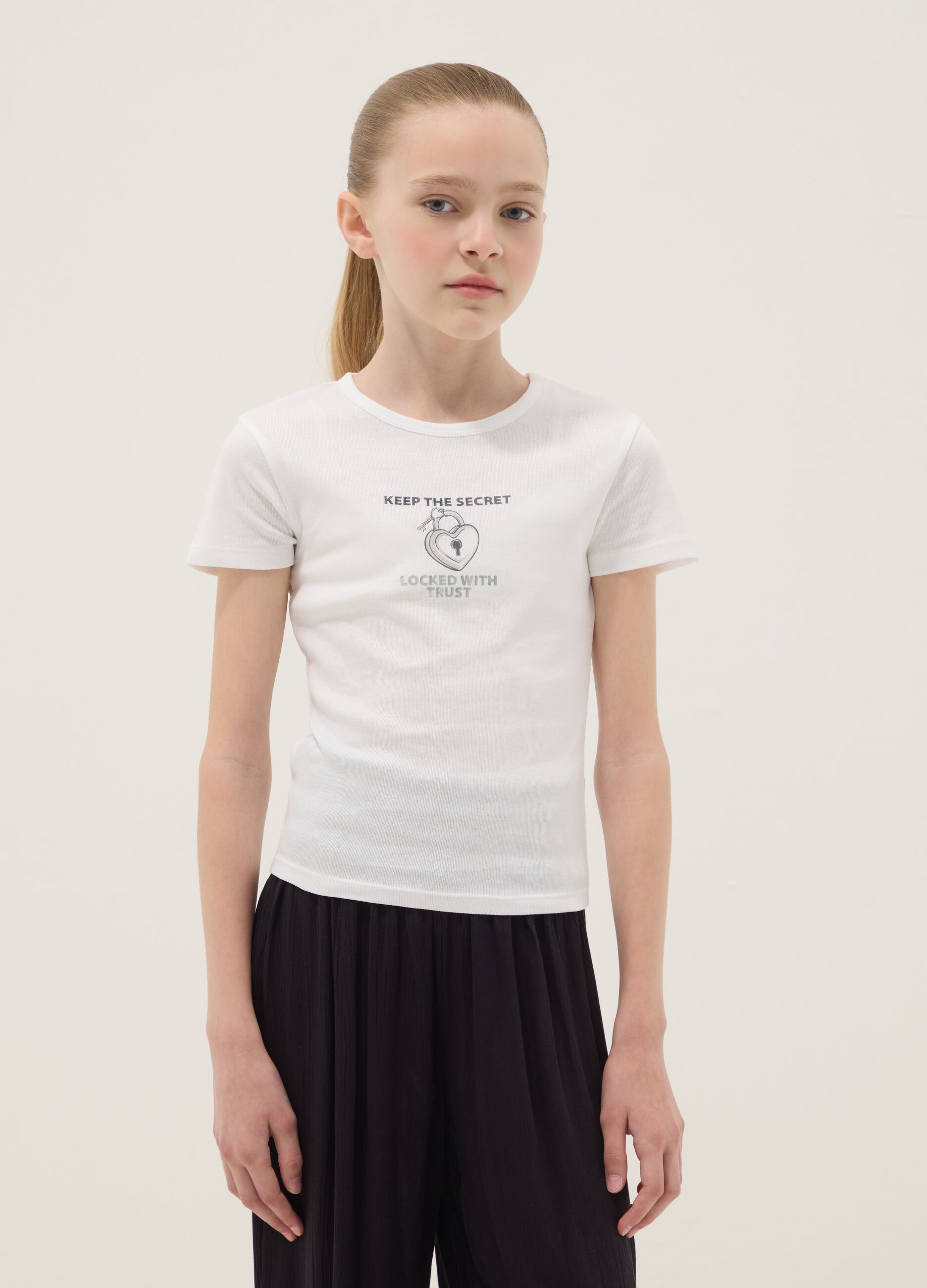 Girls&rsquo; white pure cotton slim-fit T-shirt with print