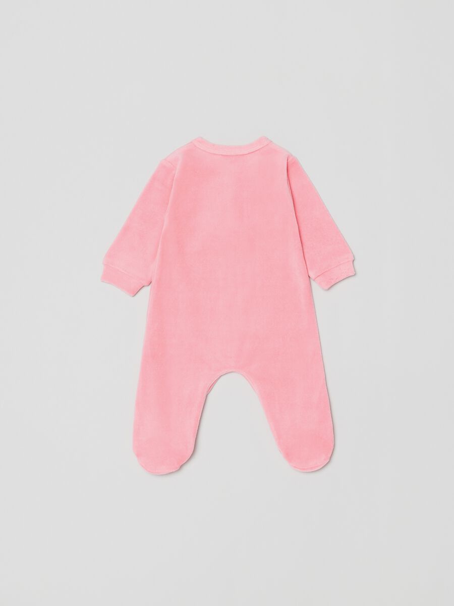 Velour onesie with feet and embroidered bear_1