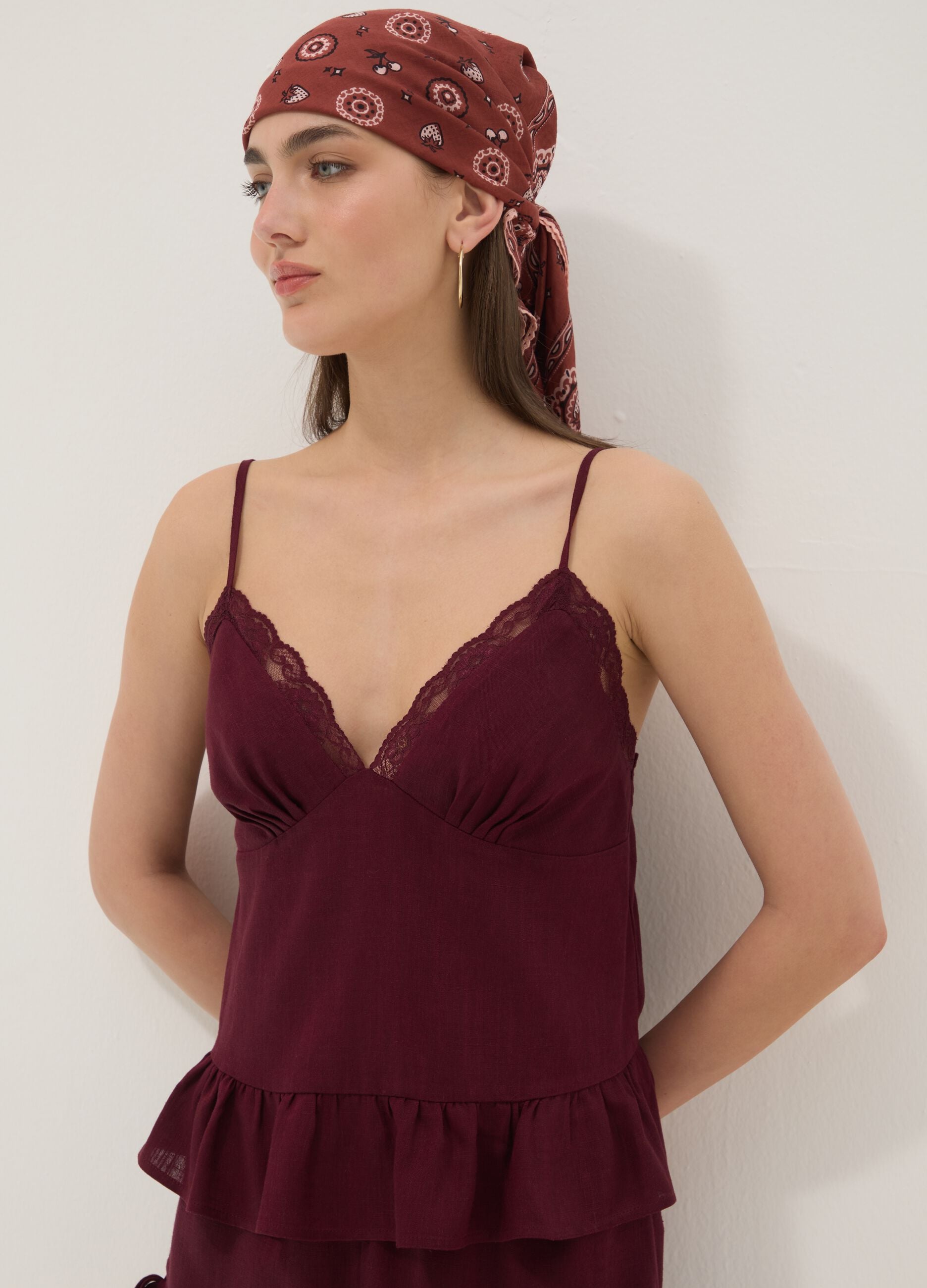 Burgundy viscose-linen blend lace top, regular fit