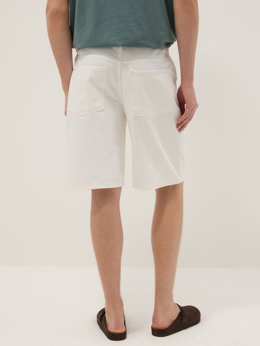 Baggy White Cotton Shorts_2