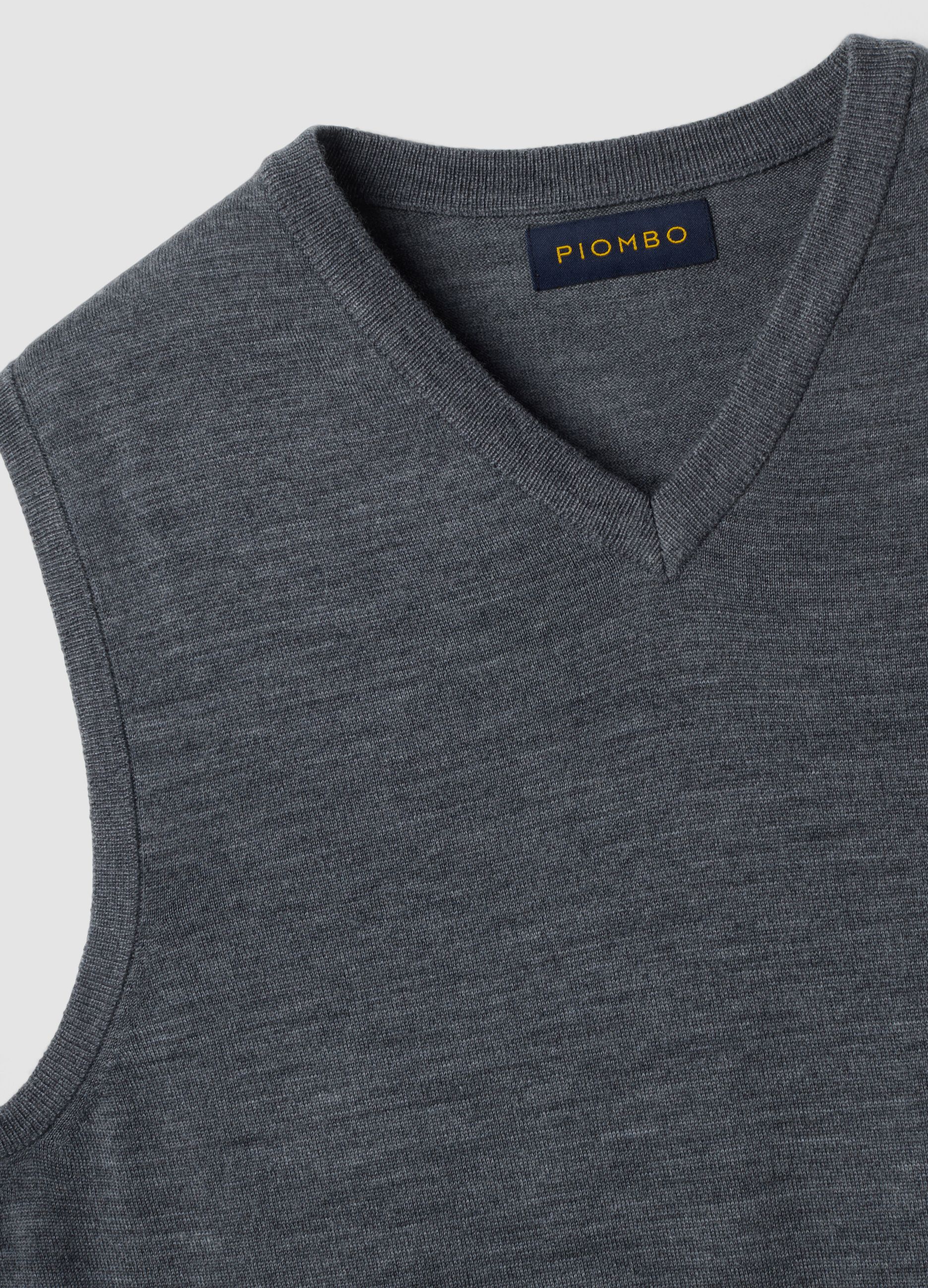 Grey m&eacute;lange pure merino wool deep V-neck waistcoat, regular fit
