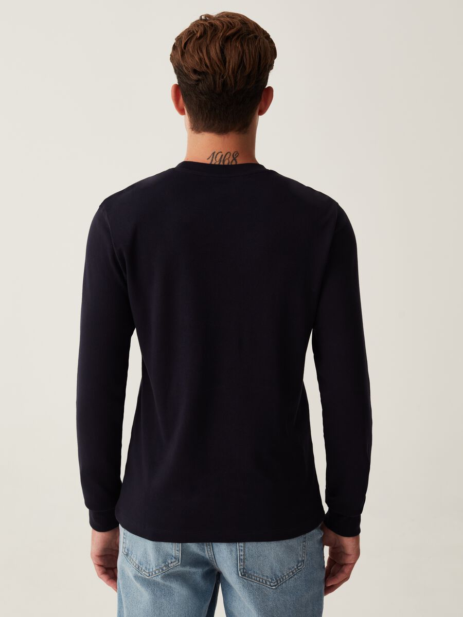 Long-sleeved solid colour T-shirt_2