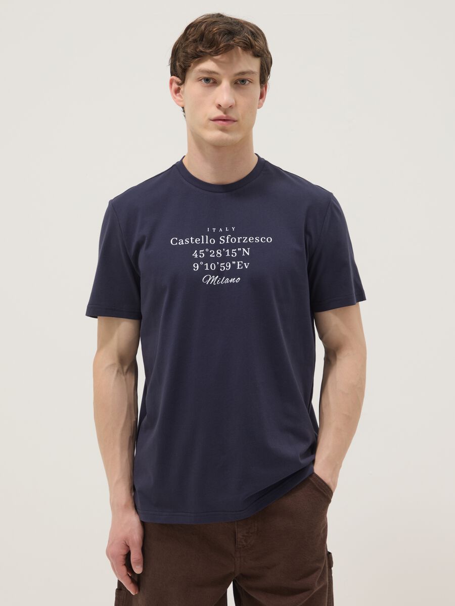 Blaues T-Shirt aus reiner Baumwolle mit kurzen &Auml;rmeln, Regular Fit_1