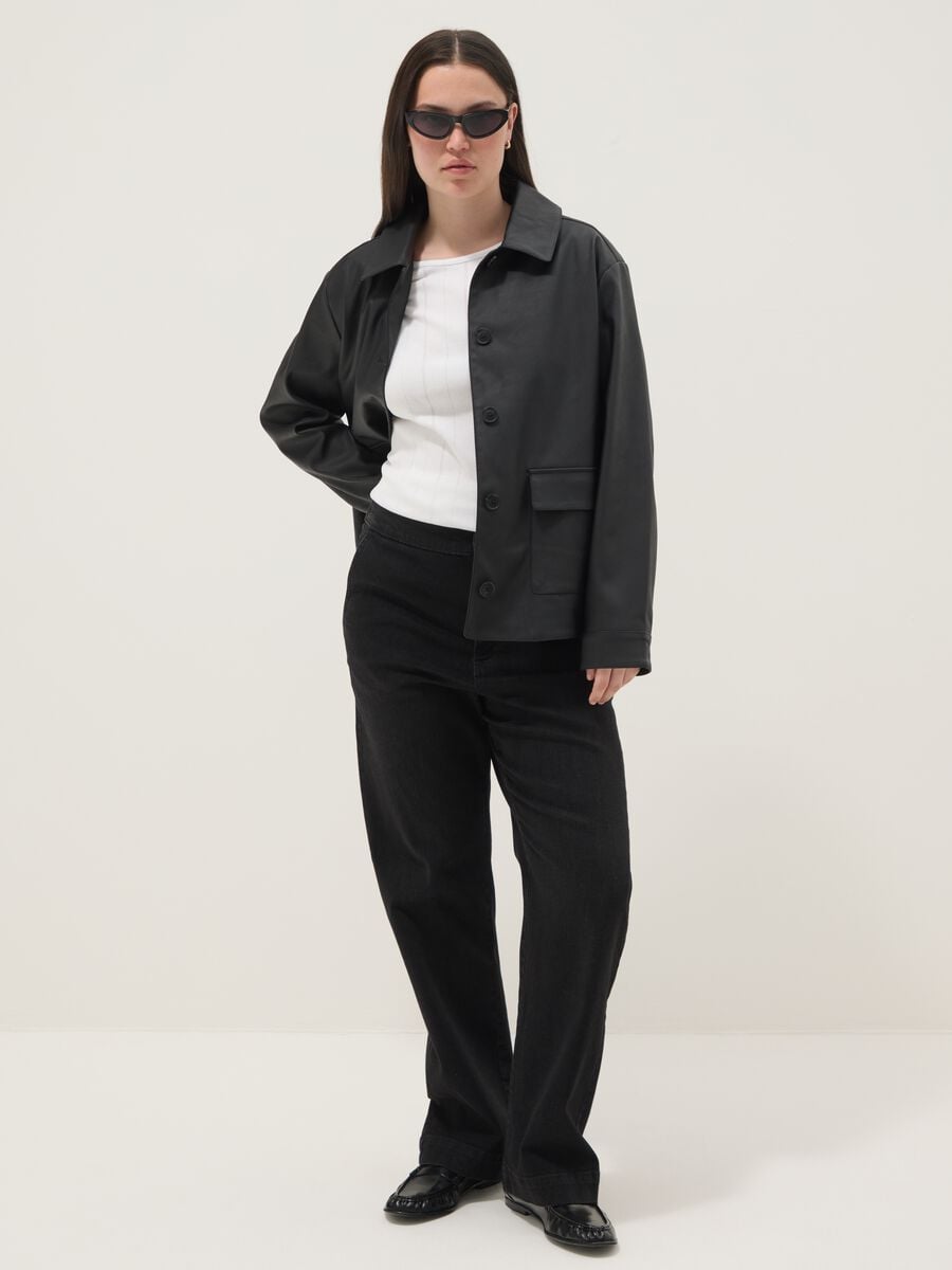 Weit geschnittene Jeans aus schwarzem Stretch-Baumwolle_0
