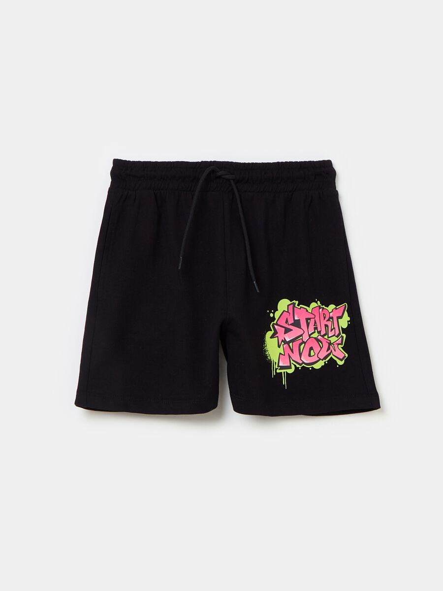 Shorts in French terry with graffiti print_0