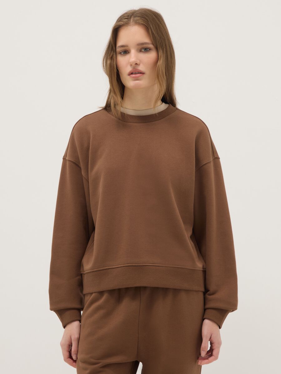 Sweat-shirt marron en m&eacute;lange de coton coupe r&eacute;guli&egrave;re avec col rond_0