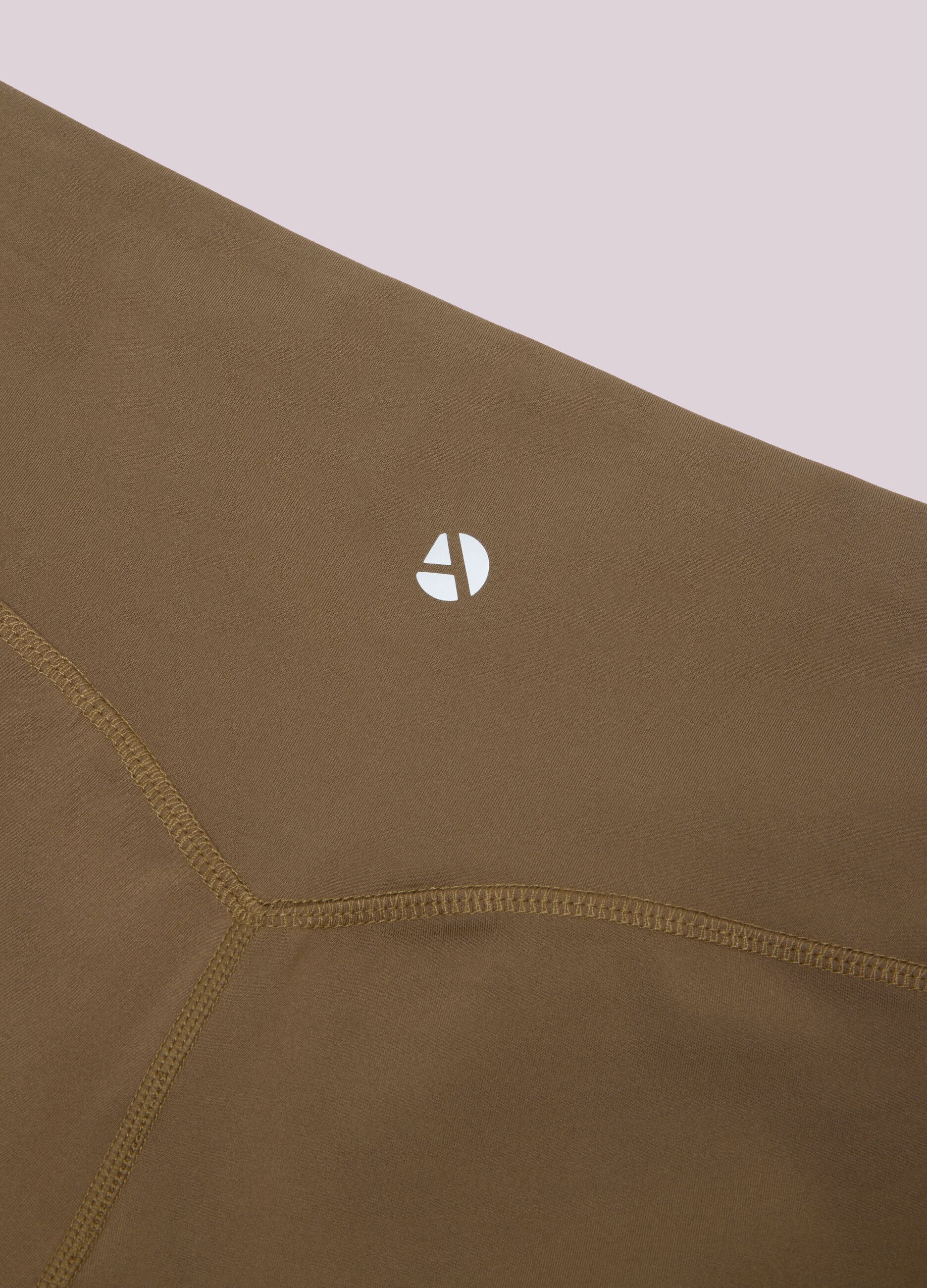 Shorts aus technischem Gewebe von ALTAVIA STUDIO