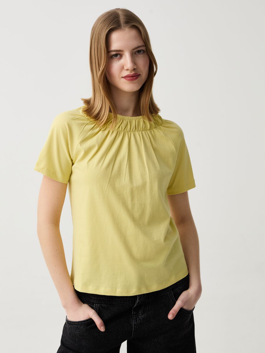 Mock-neck T-shirt with pleating_0