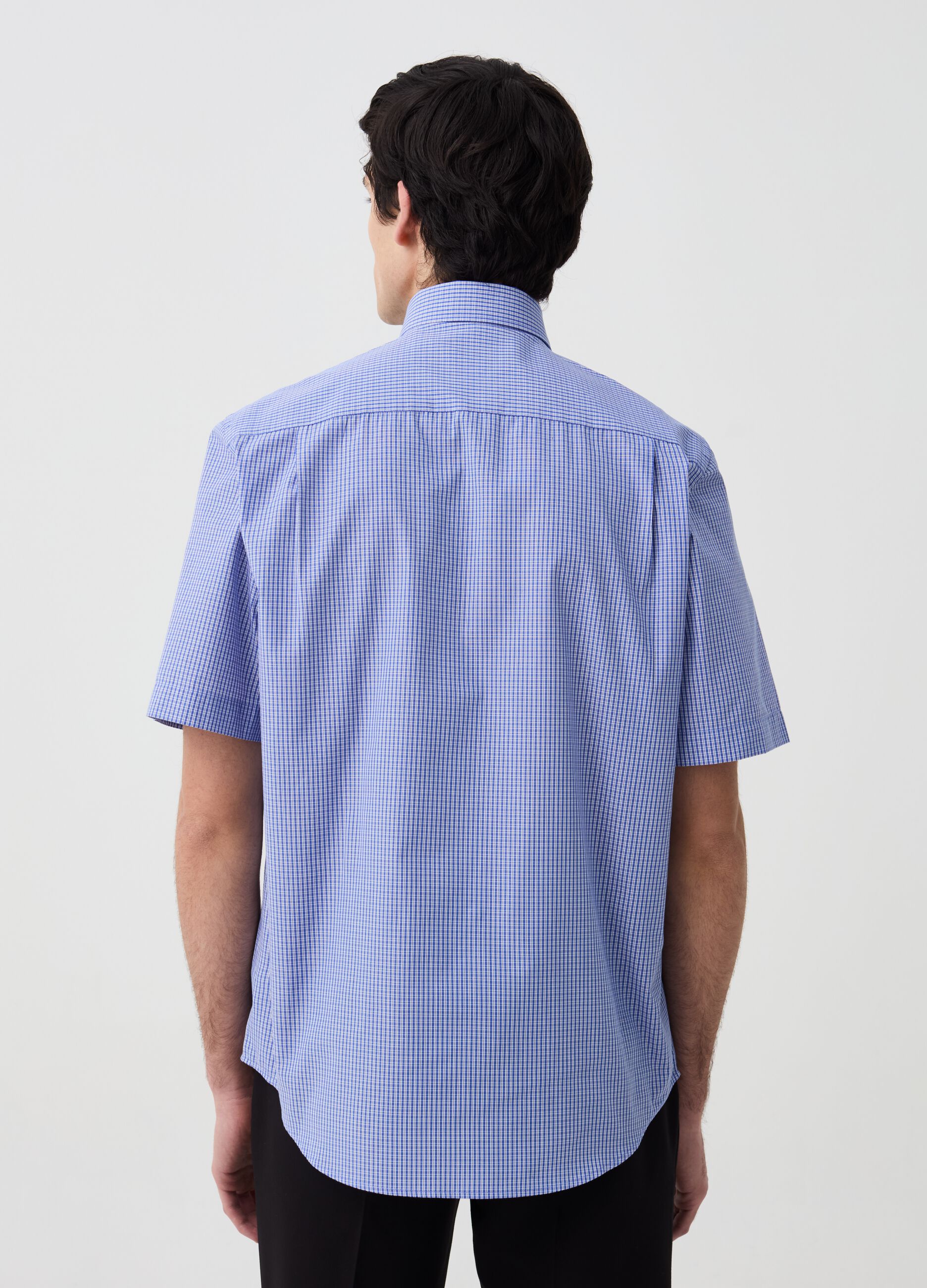 Short-sleeved shirt with micro check pattern