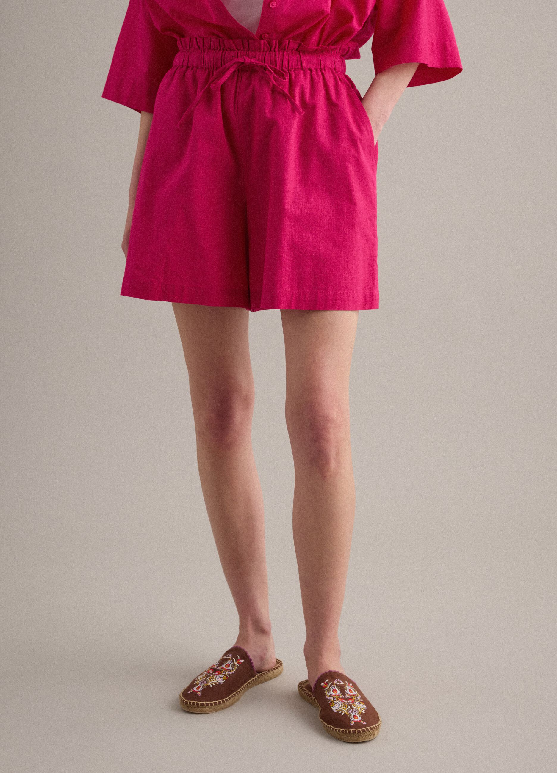 Pink 100% cotton shorts, regular fit