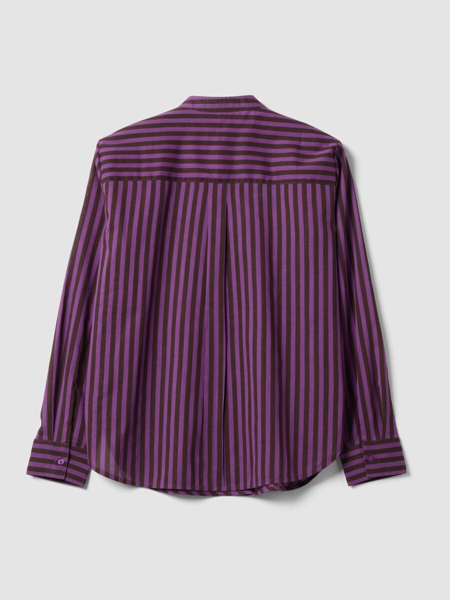 Violette gestreifte Hemdbluse aus reiner Baumwolle mit Stehkragen, Regular Fit_2