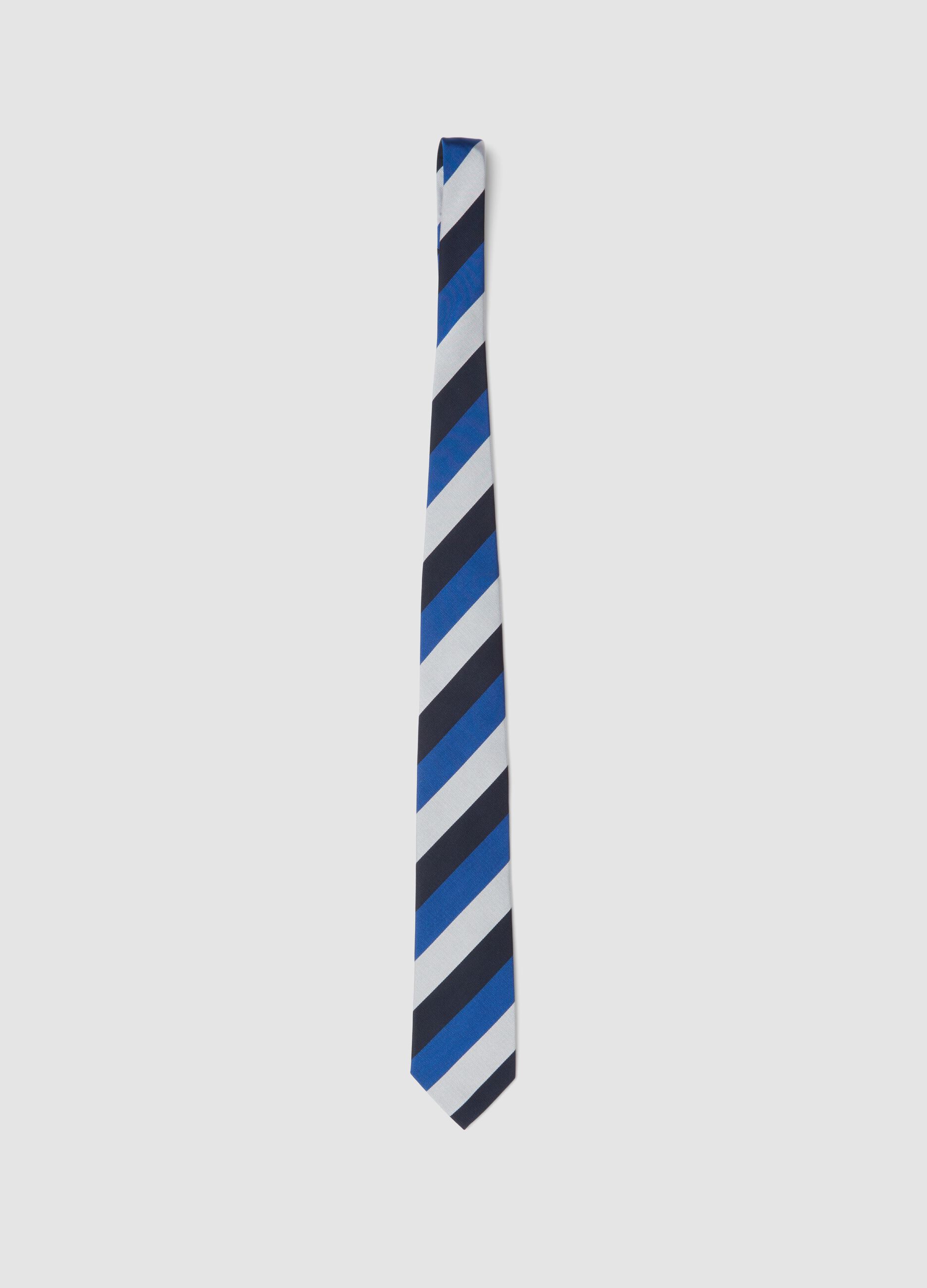 Blue pure silk tie with diagonal stripes