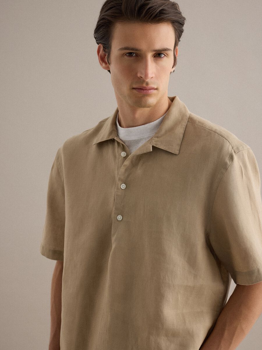 Beige pure linen regular fit shirt with bowling collar_0