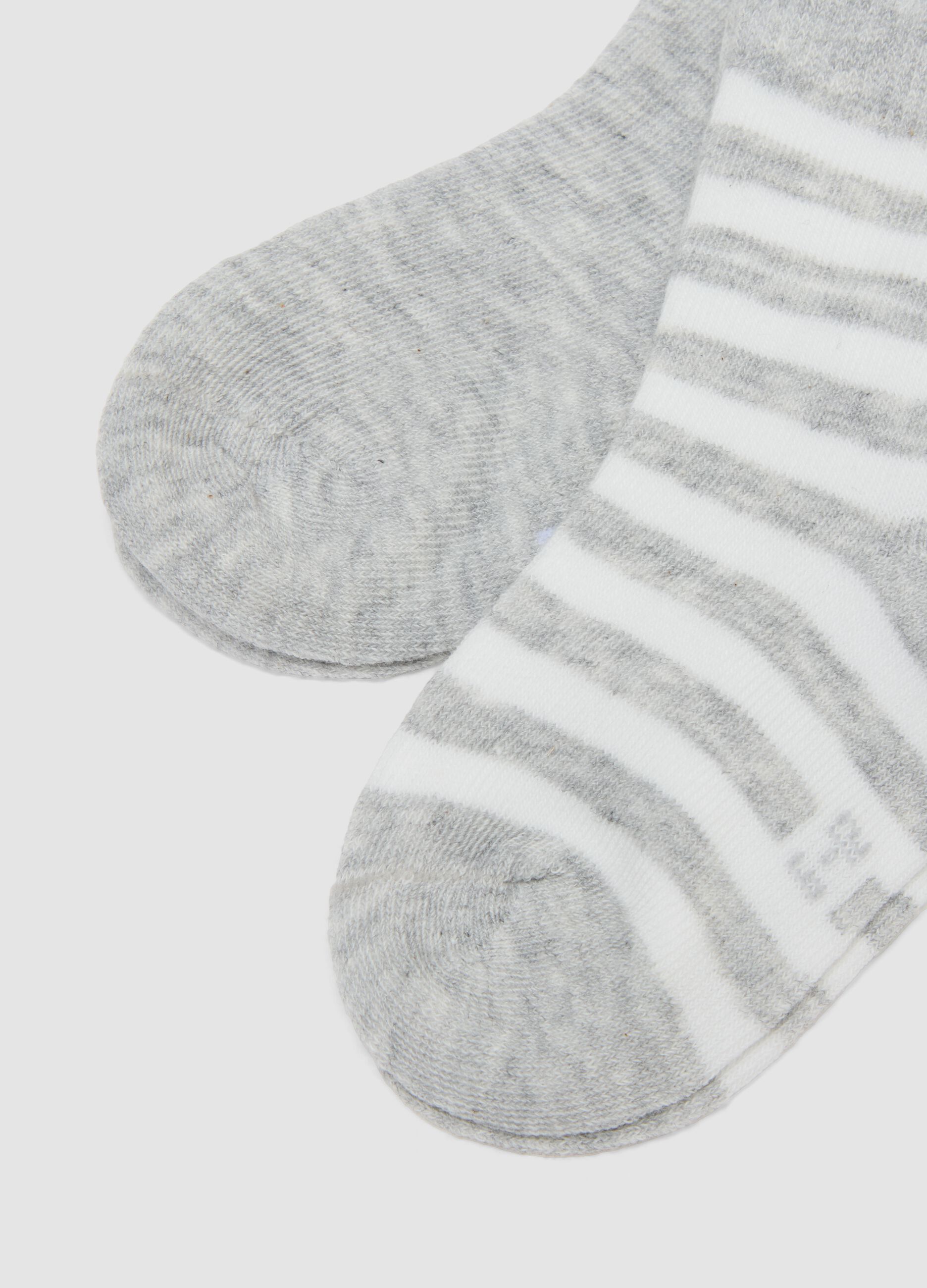 Tripack di calze grigie in cotone organico elasticizzato