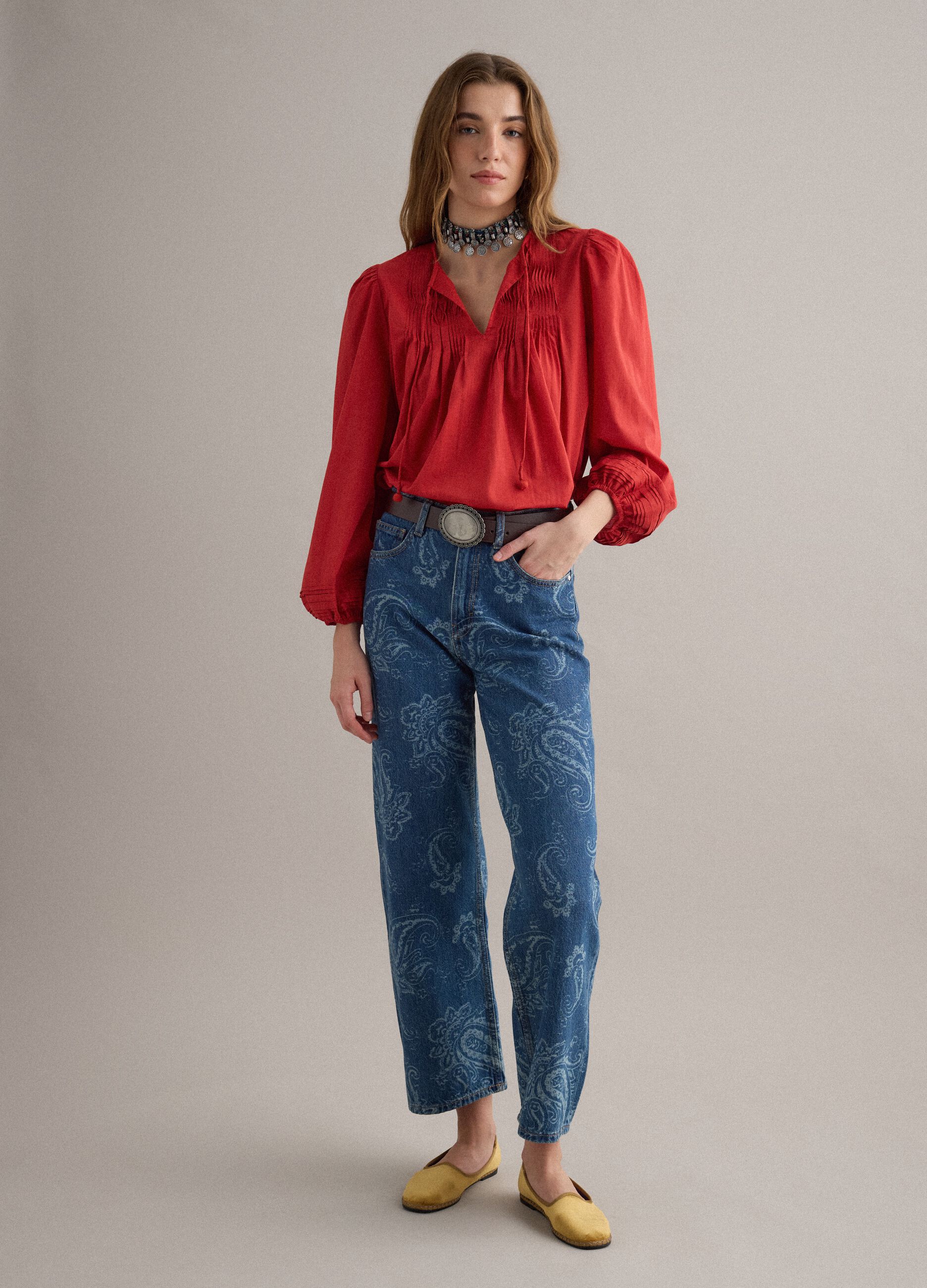 Mehrfarbige Halskette aus reiner Baumwolle mit Anh&auml;ngern