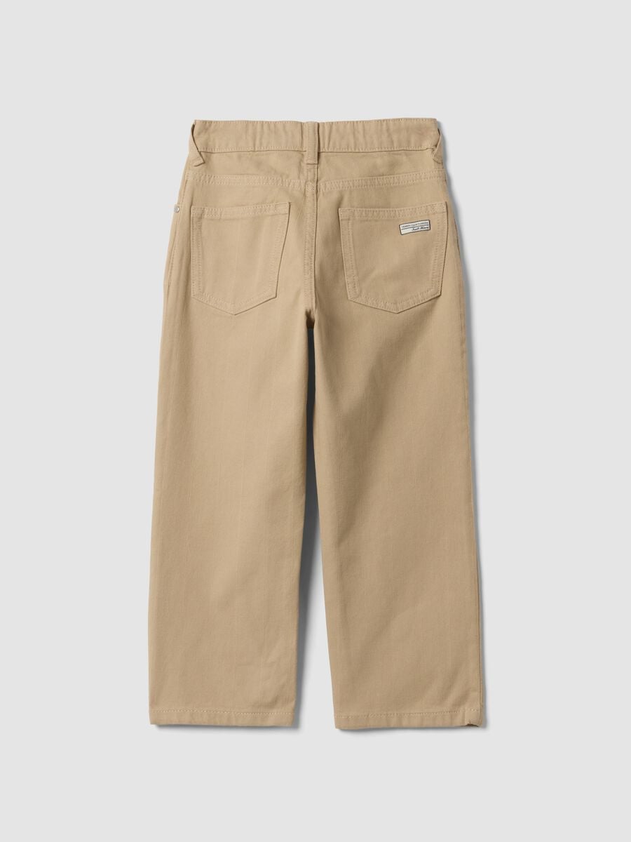 Pantaloni beige in cotone elasticizzato relaxed fit per bambino_1