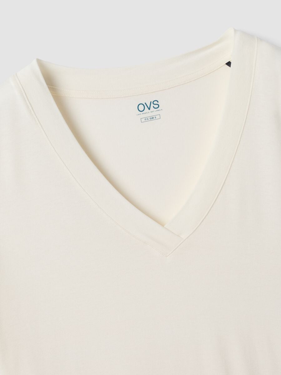 Wei&szlig;es T-Shirt aus elastischer Viskose, Regular Fit_5