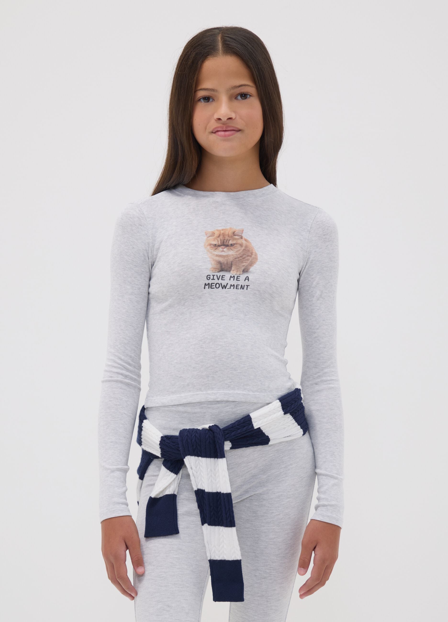 Grey stretch organic cotton T-shirt with ribbed neckline and cat print
