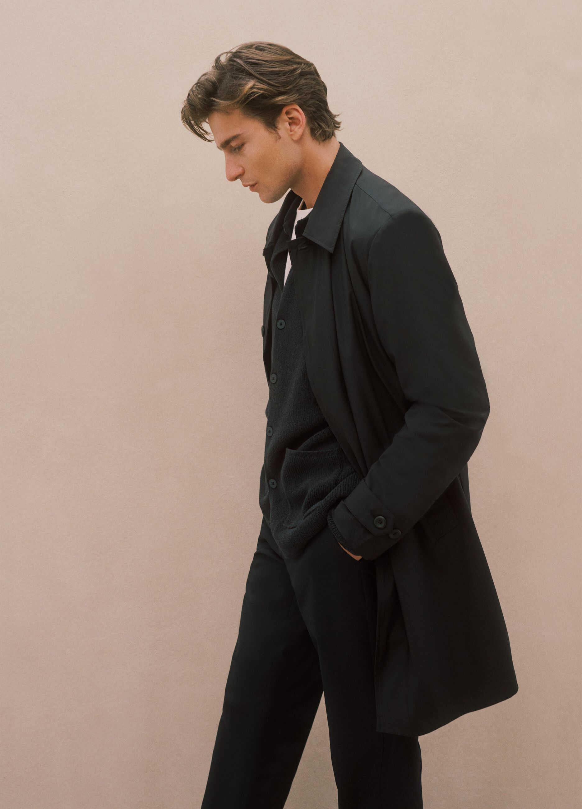 Long black trench coat regular fit with buttons