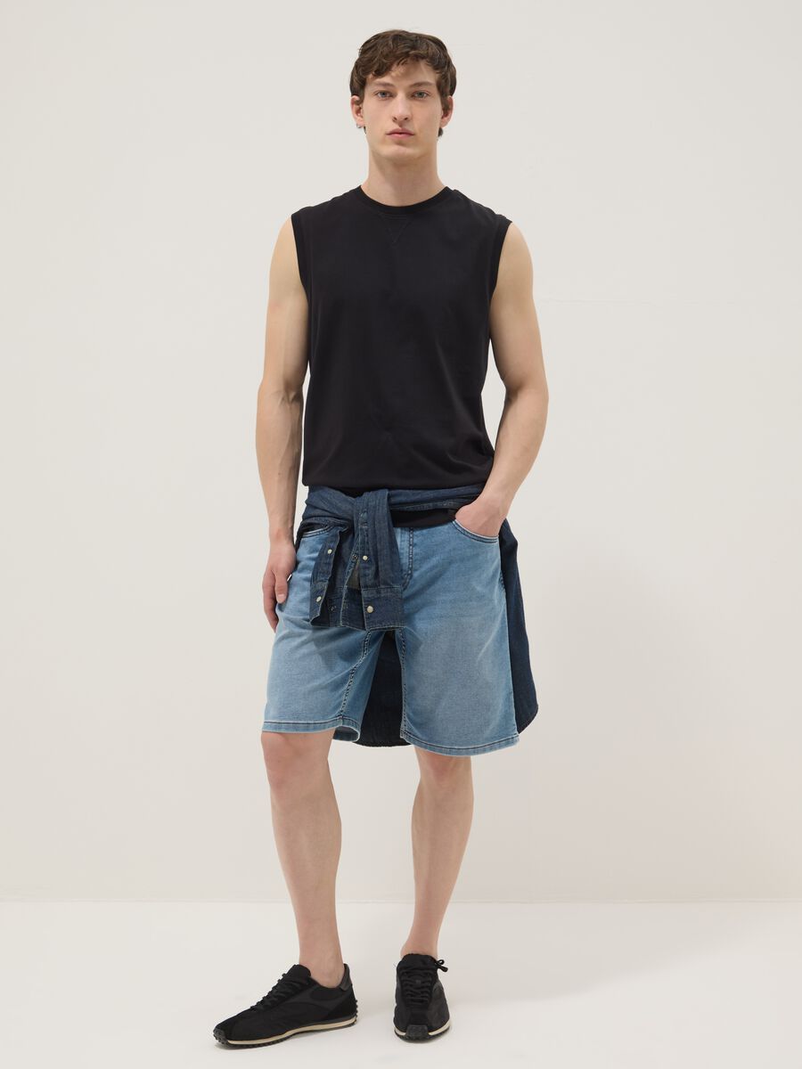 Blue stretch cotton-blend denim shorts, regular fit_0
