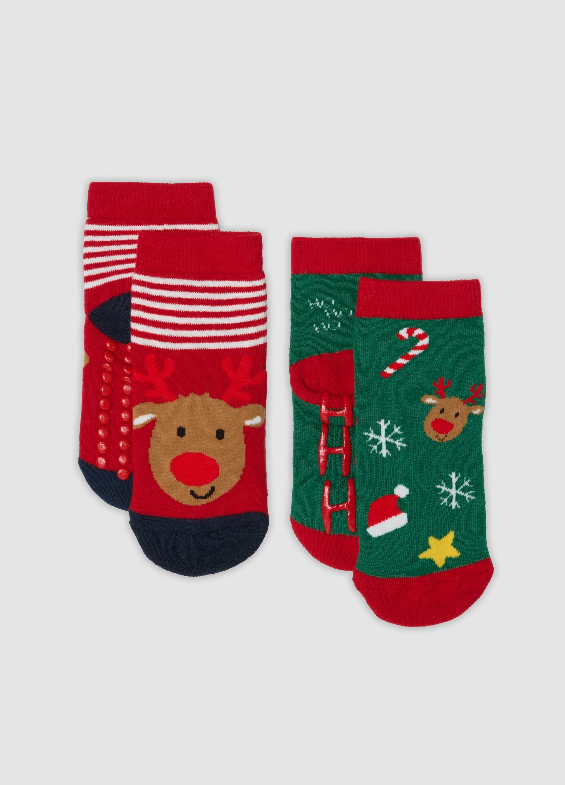 2-pack of red and green Christmas-themed socks in stretchy organic cotton
