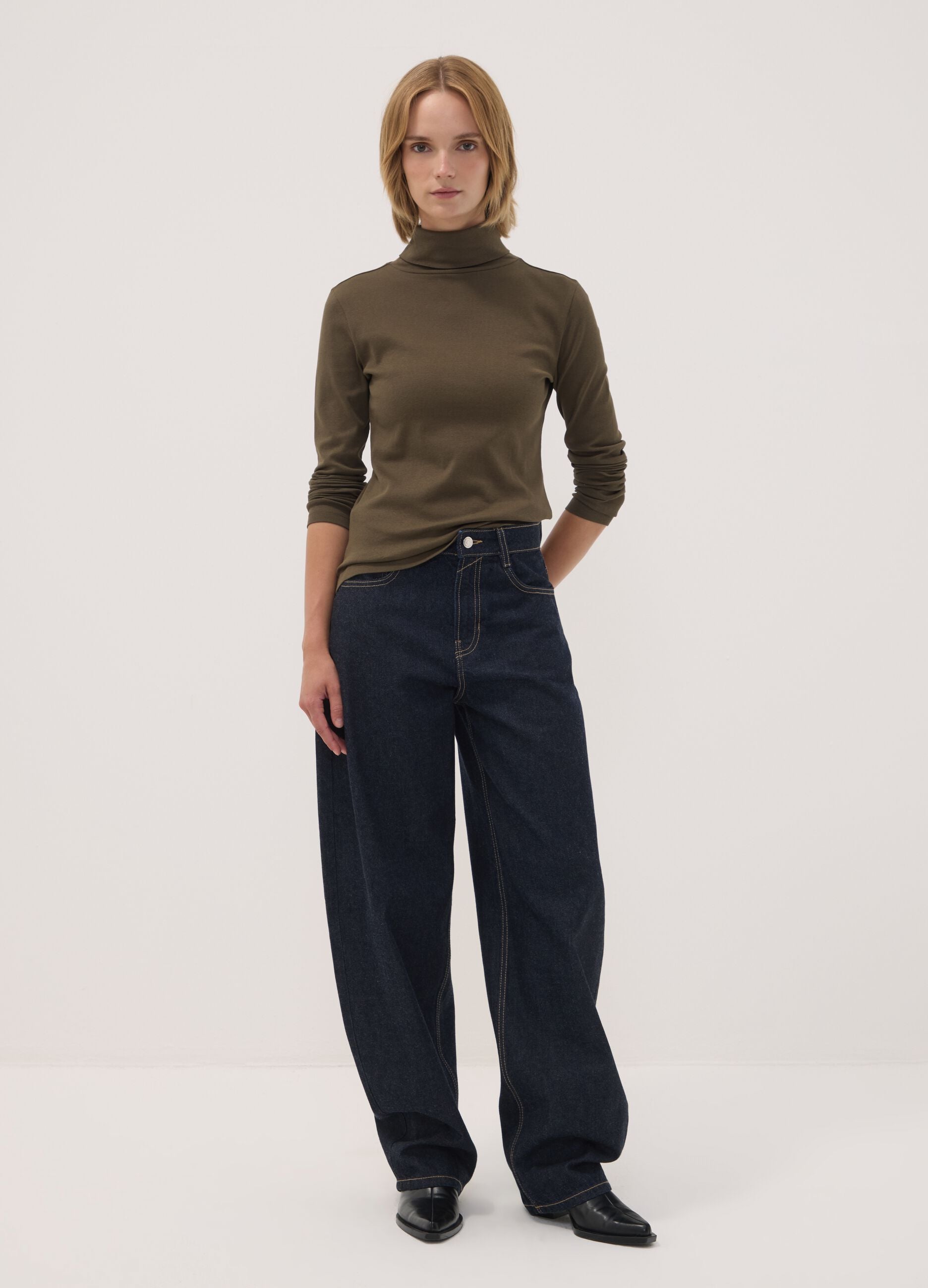 Brown crew-neck pure cotton T-shirt
