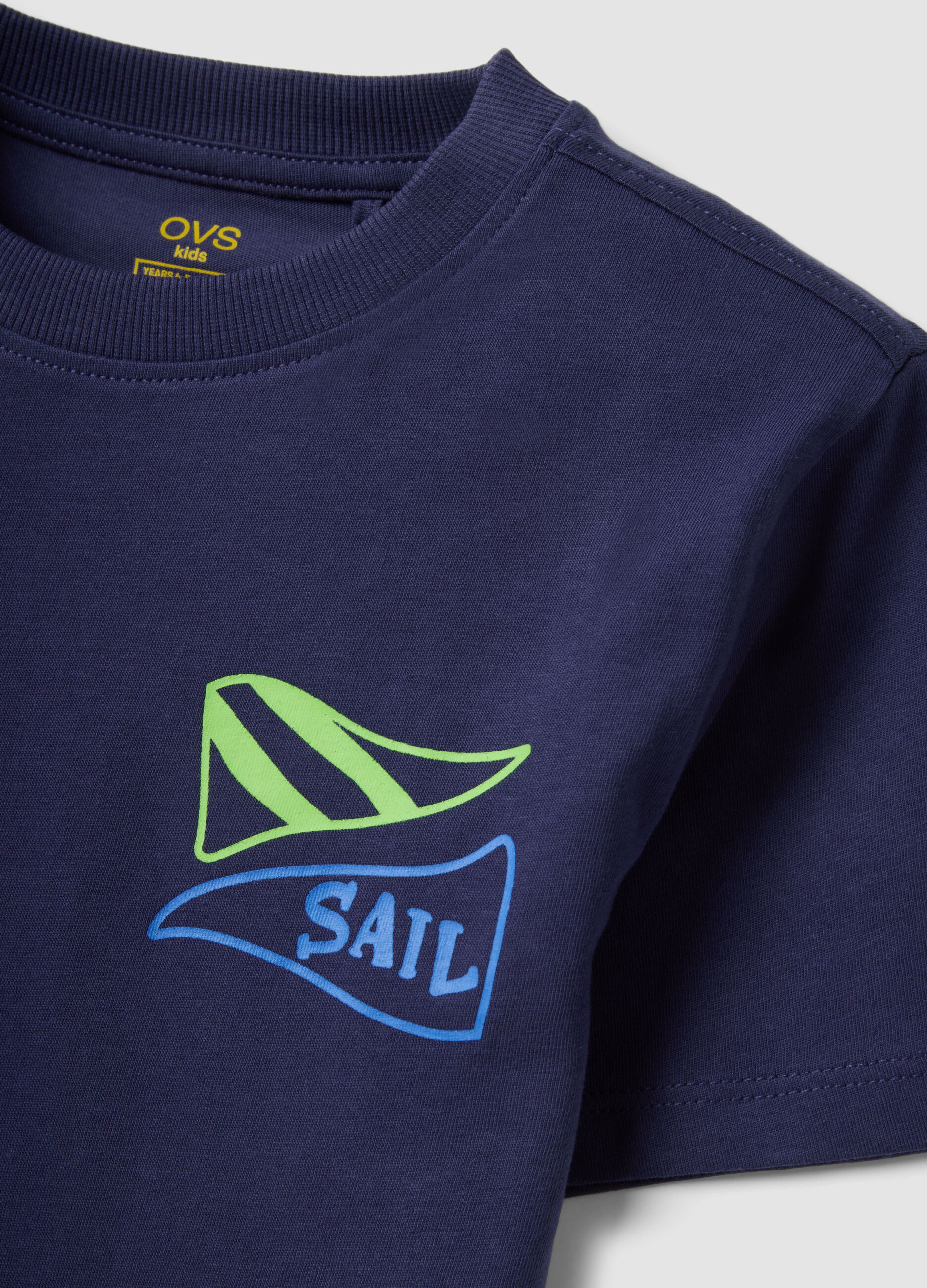 &Mu;&pi;&lambda;&epsilon; &pi;&alpha;&iota;&delta;&iota;&kappa;ό T-shirt &alpha;&pi;ό 100% &beta;&alpha;&mu;&beta;ά&kappa;&iota; &mu;&epsilon; &nu;&alpha;&upsilon;&tau;&iota;&kappa;ό &tau;ύ&pi;&omega;&mu;&alpha;