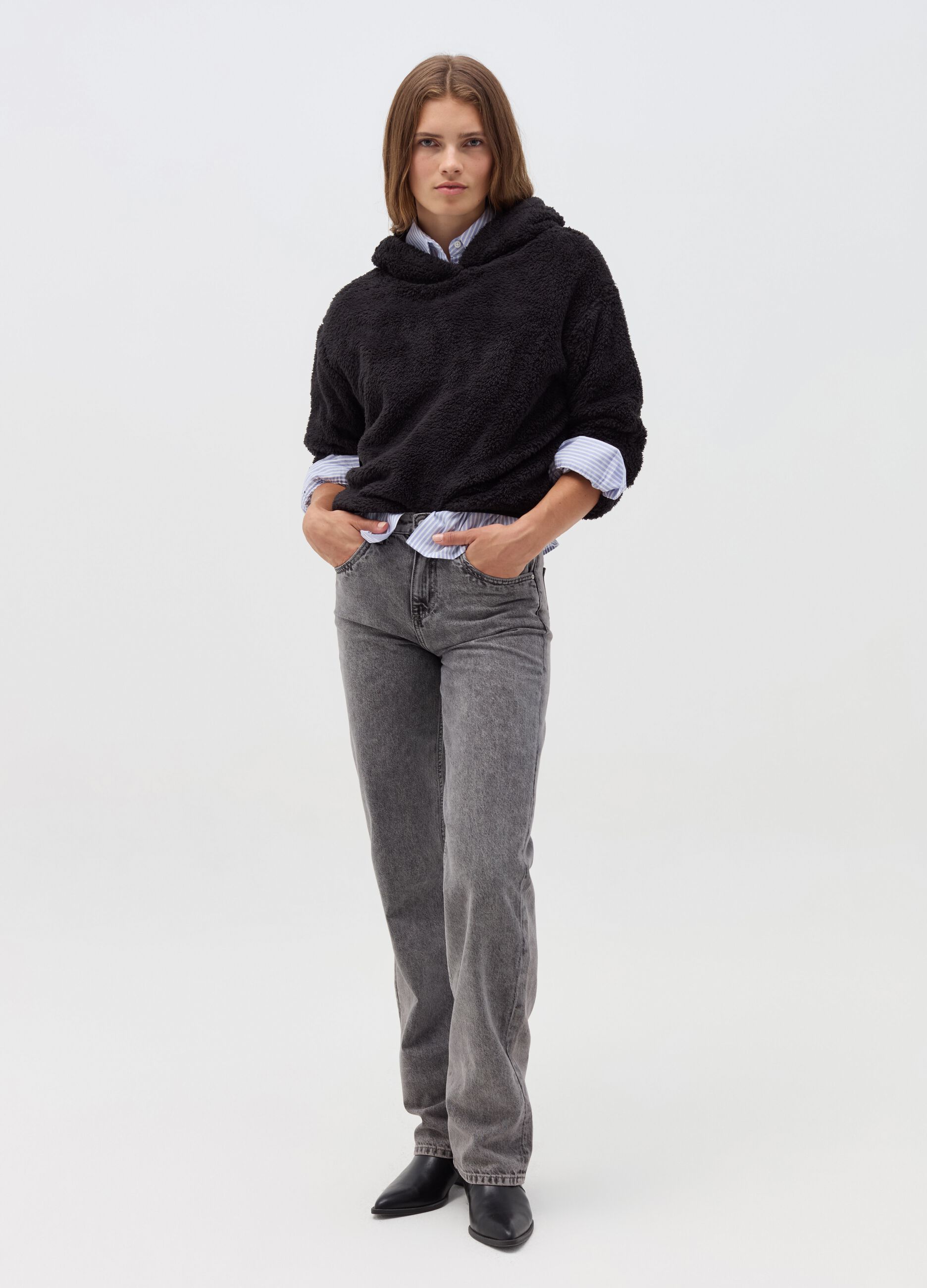 Essential crop sweatshirt in furry yarn