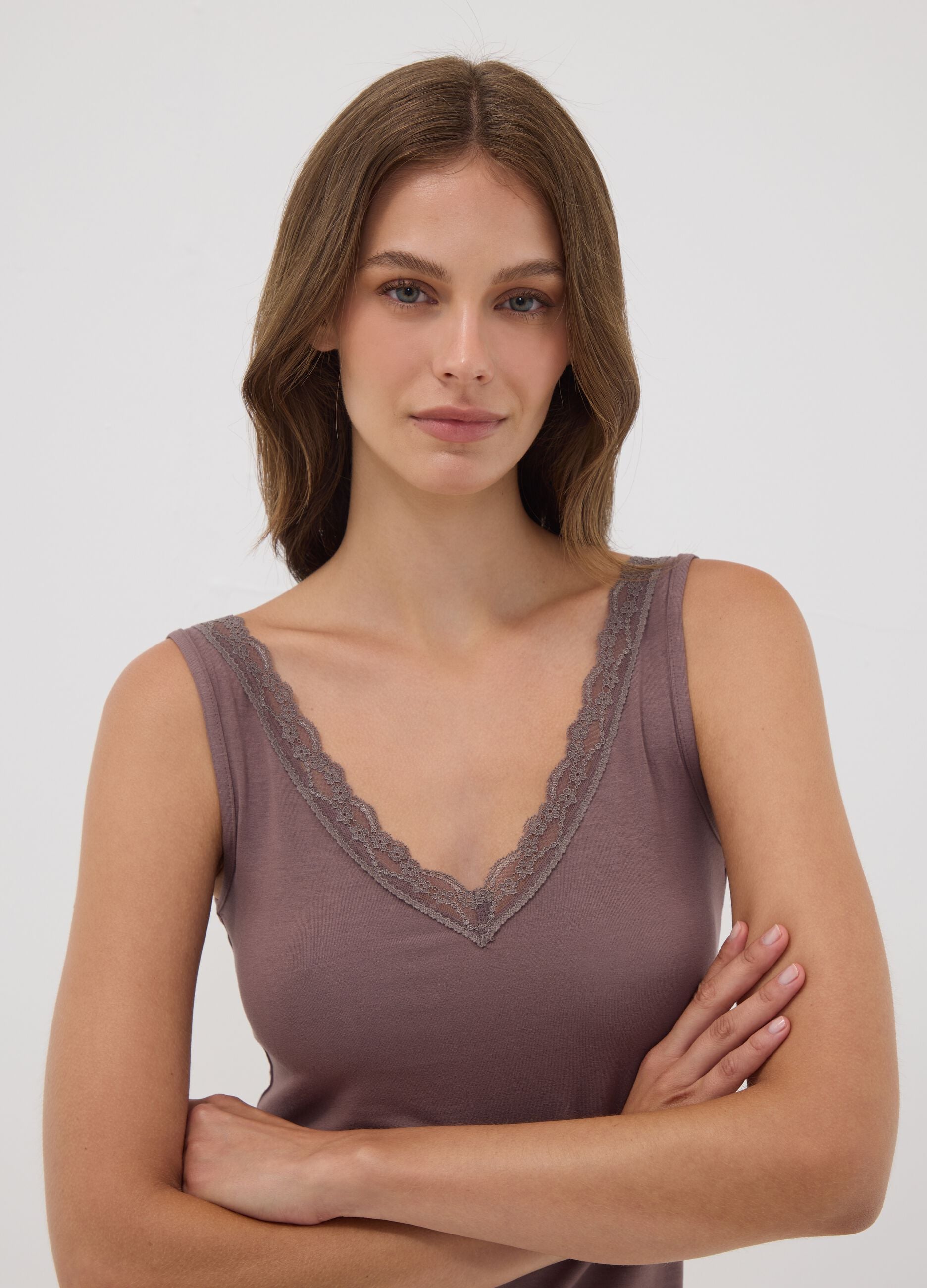 Brown stretch viscose camisole with deep V-neck and lace trim