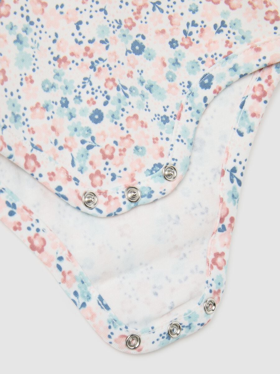 Body para beb&eacute; ni&ntilde;a en algod&oacute;n puro multicolor con cuello con volantes_3