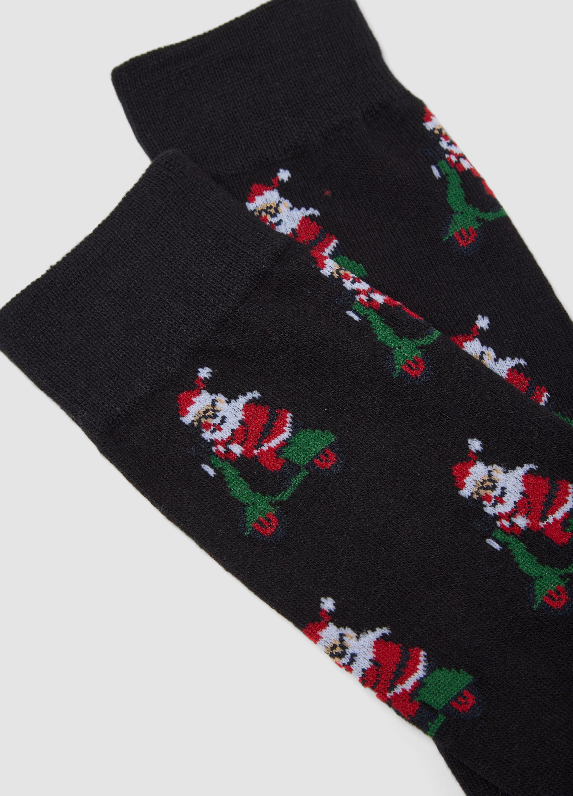 Meias altas pretas em algod&atilde;o el&aacute;stico com estampado de Natal