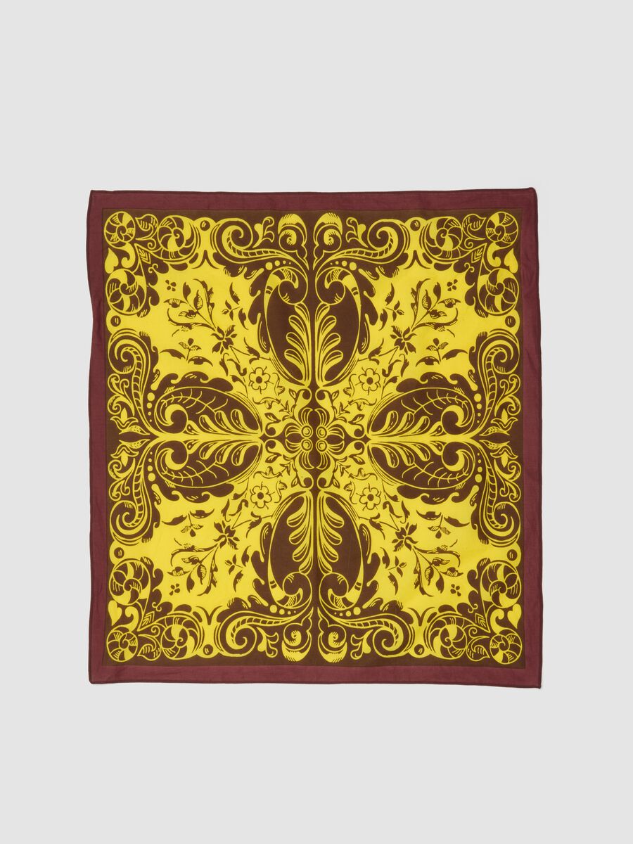 Red pure cotton scarf with ornamental print_2