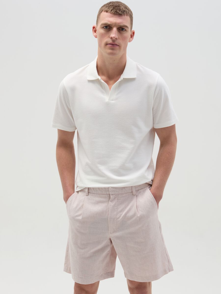 Chino Bermuda shorts with darts in cotton and linen_0