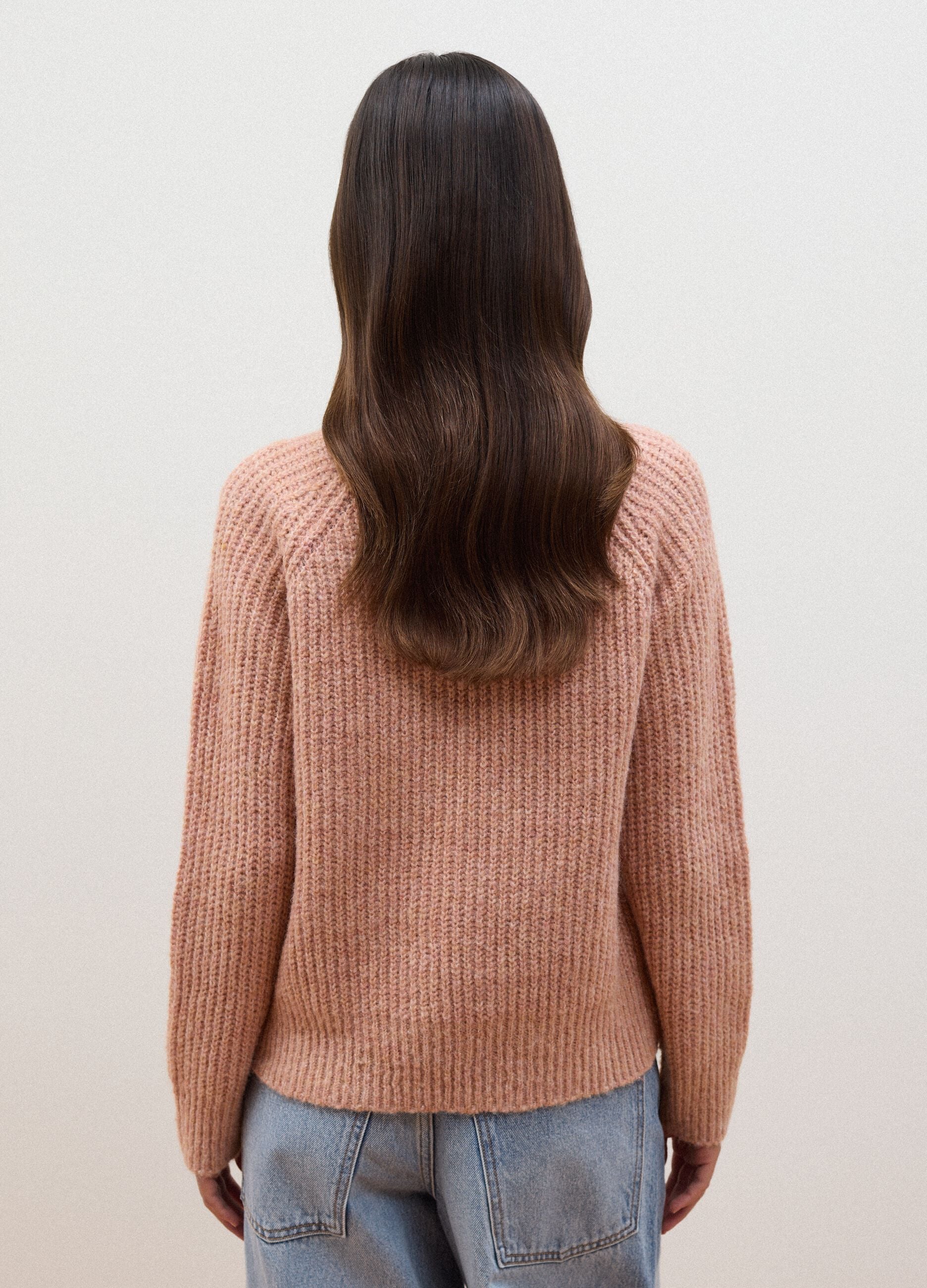 Rosa Rippstrickpullover aus elastischer Wolle, Regular Fit