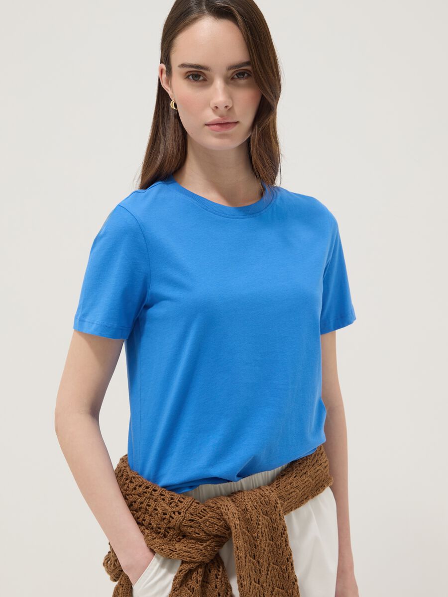 Camiseta azul de algod&oacute;n org&aacute;nico de manga corta_2