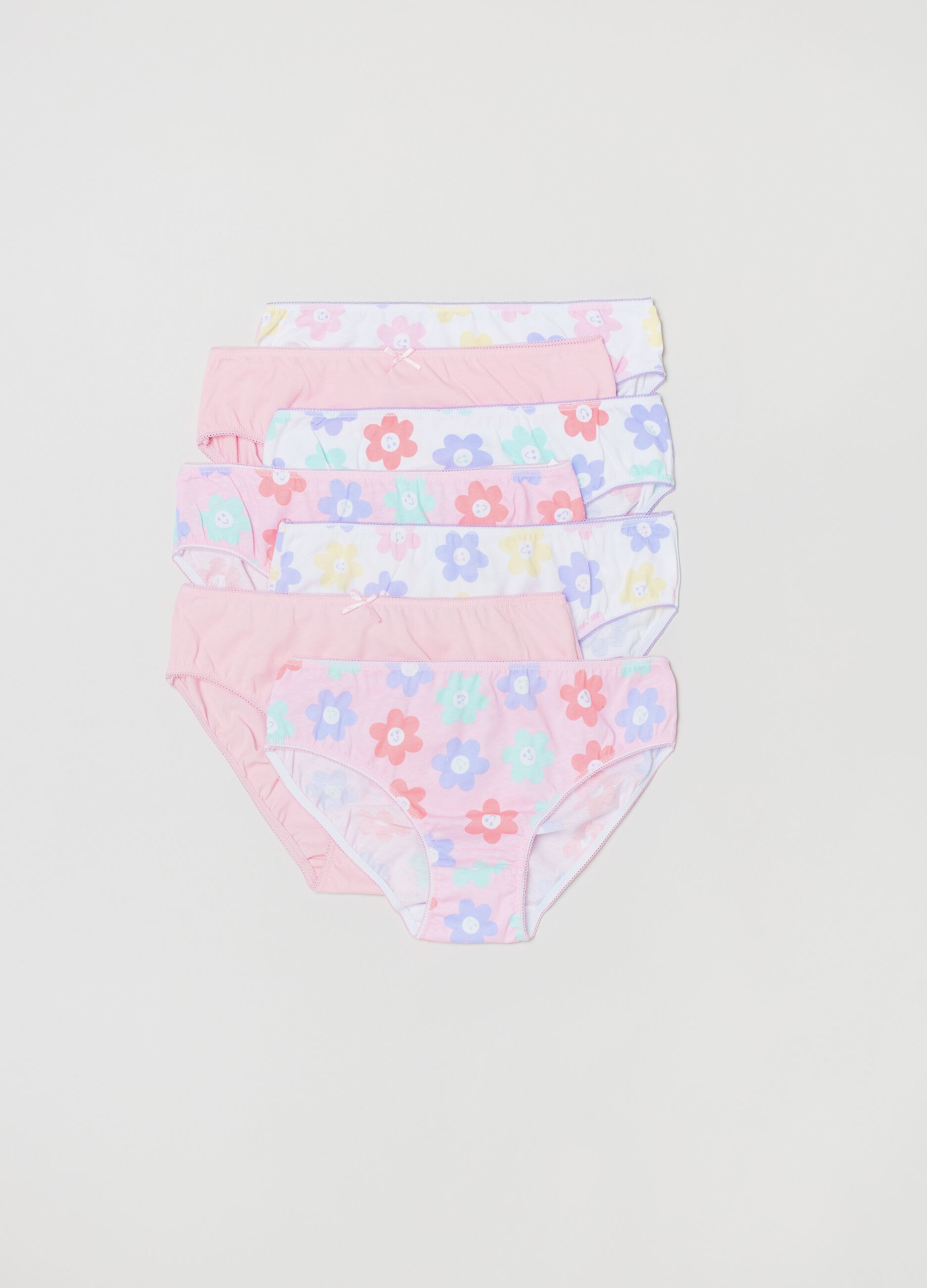 Seven-pack briefs with daisy print
