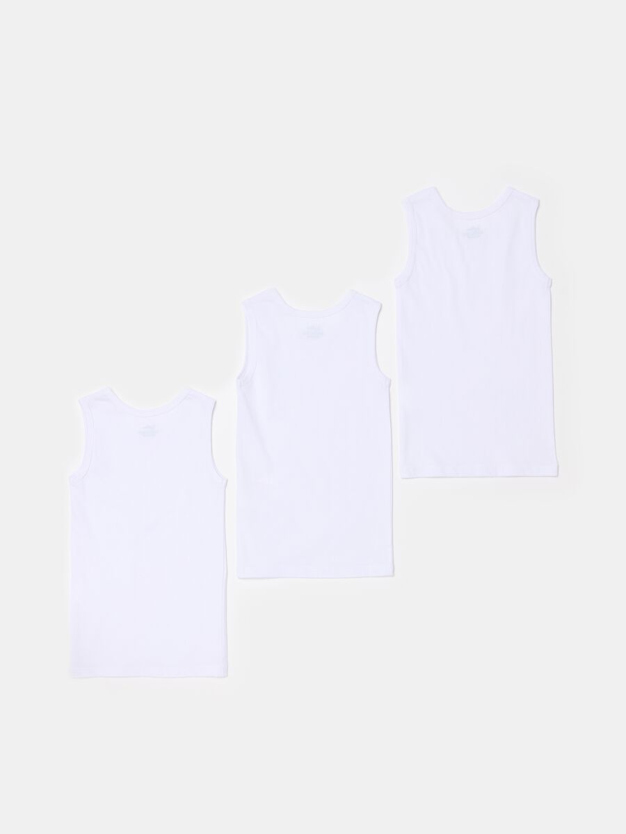 Three-pack racerback vests in organic cotton_2