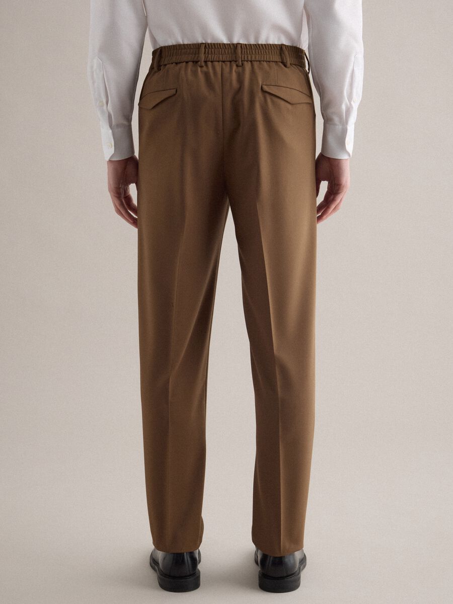 Brown slim fit elegant trousers with elastic waistband_2