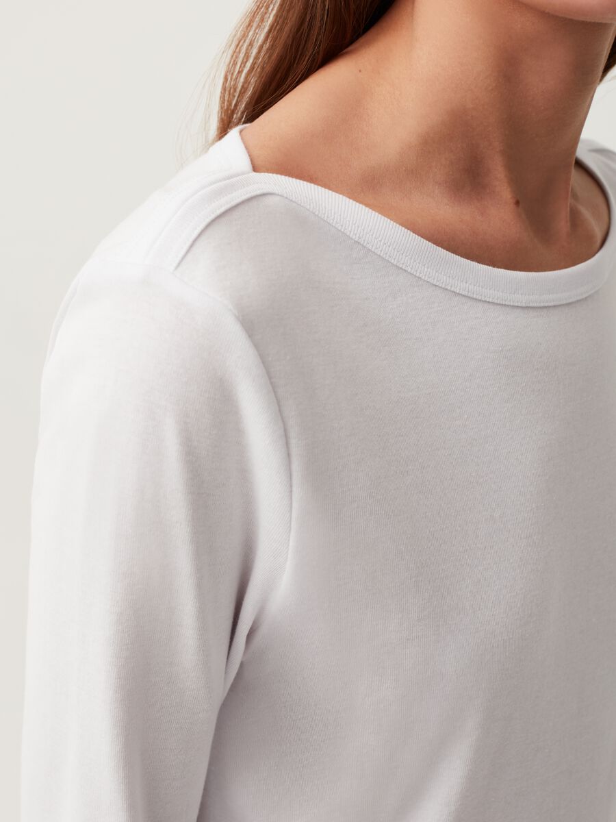 Long-sleeved T-shirt with boat neck_3