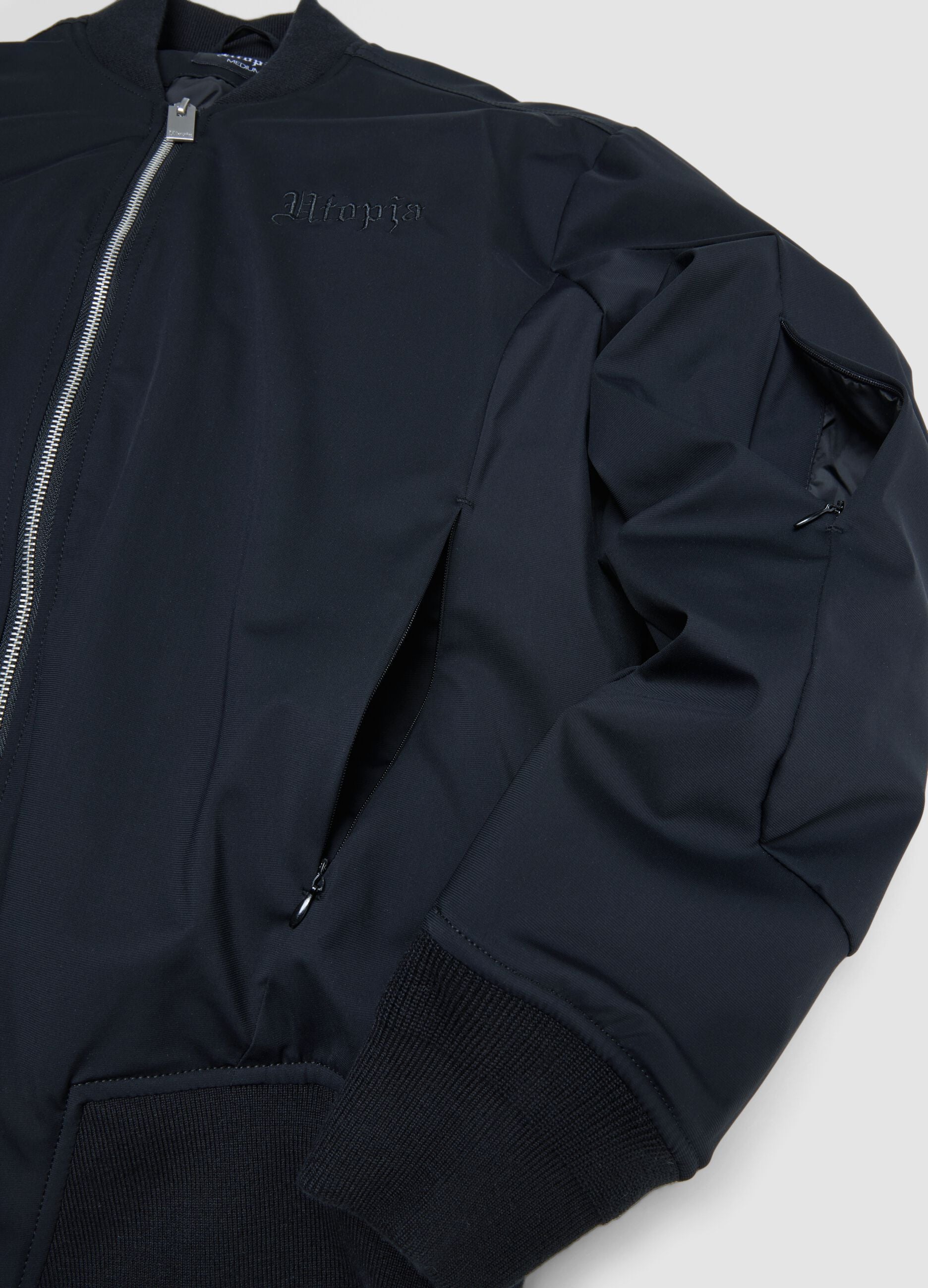 Schwarze Nylon-Bomberjacke