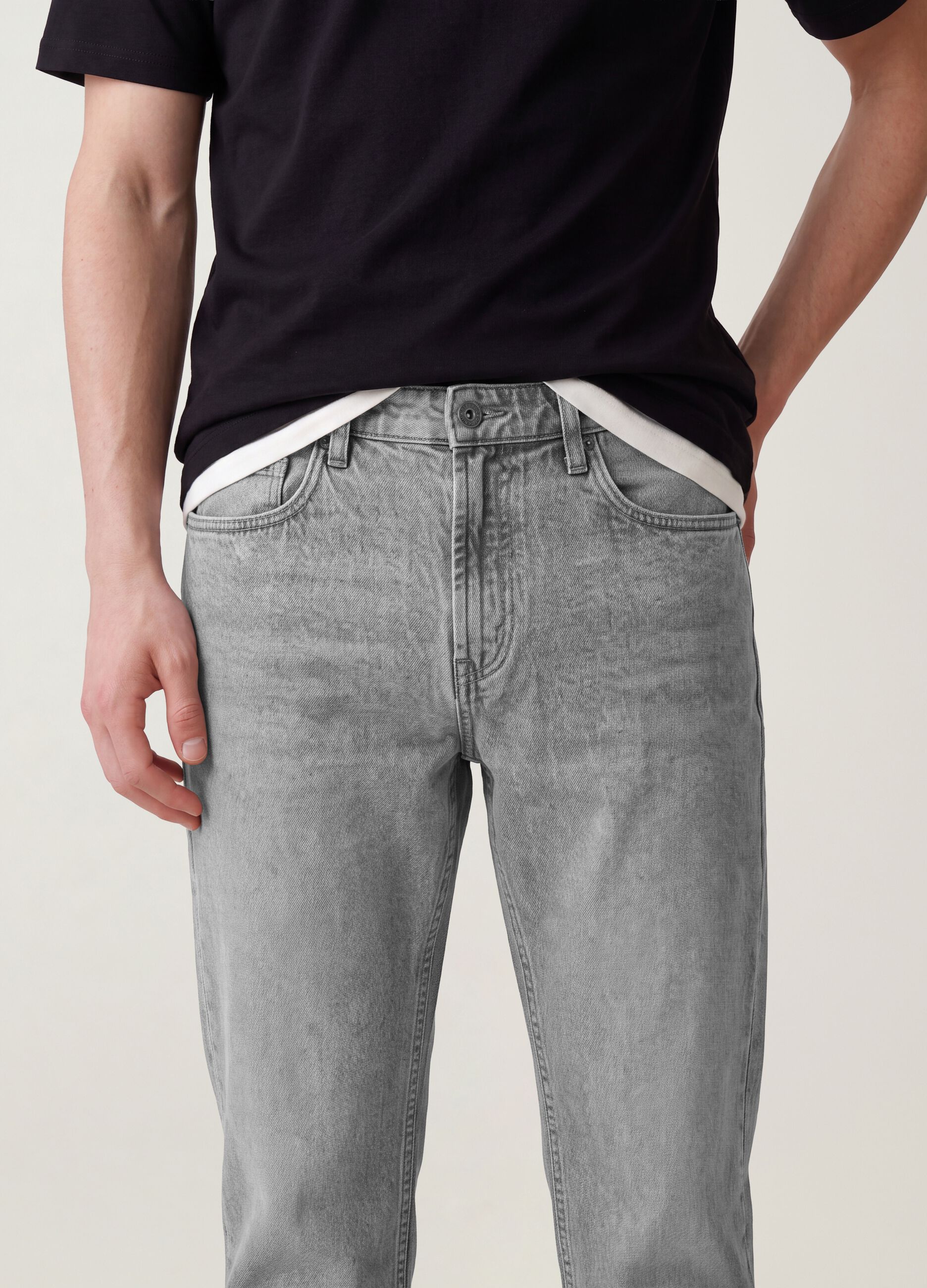 Graue Denim-Jeans aus reiner Baumwolle, Regular Fit