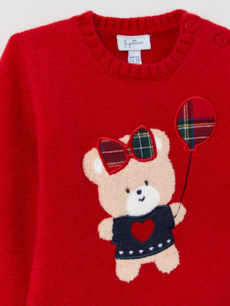 Pullover with embroidered bear_2