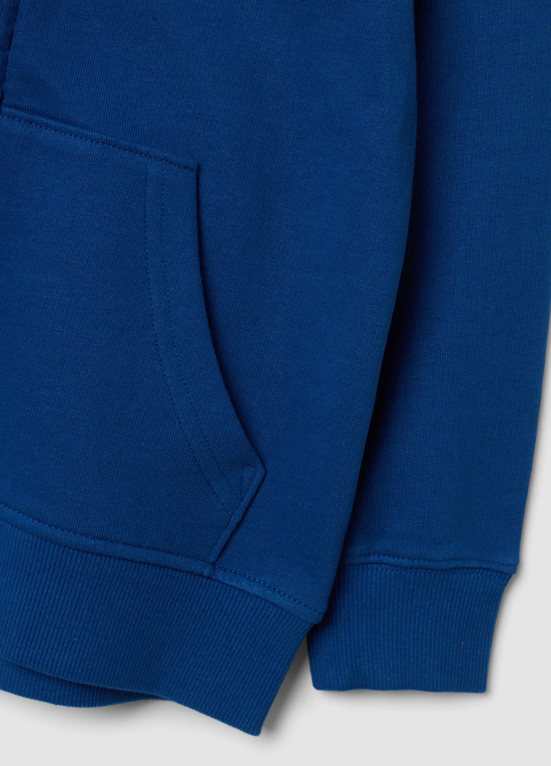 Sudadera azul con capucha de puro algod&oacute;n org&aacute;nico para ni&ntilde;o, corte regular