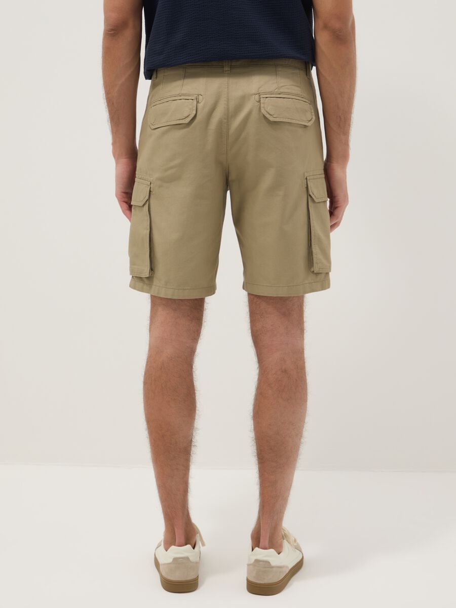Beige pure cotton cargo shorts, regular fit_2