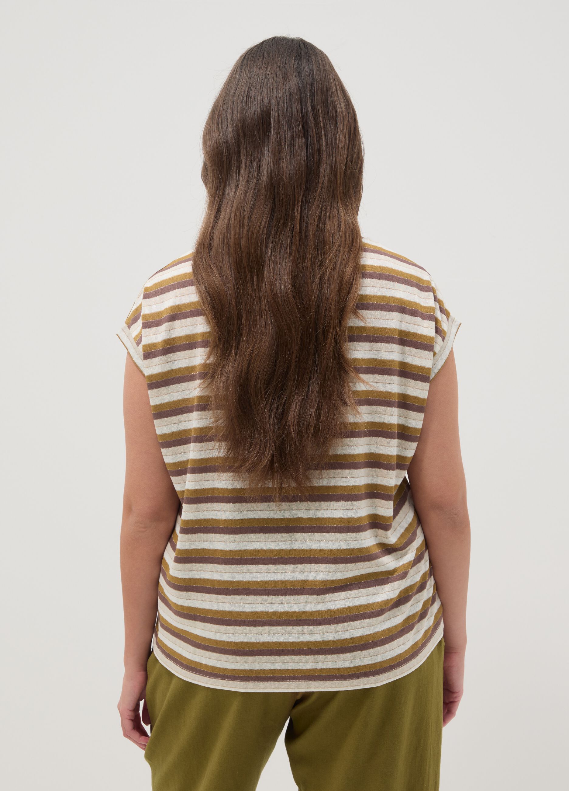 Regular-Fit T-Shirt aus Viskosemix mit mehrfarbigen Streifen