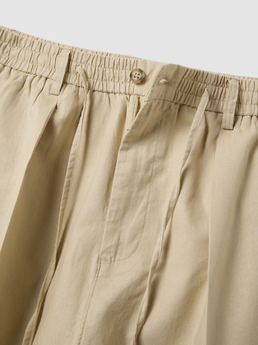 Pantal&oacute;n beige de mezcla de lino y algod&oacute;n con cintura el&aacute;stica_5
